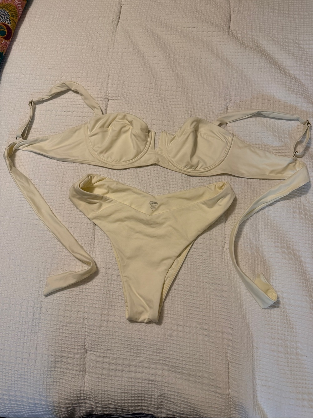 Monday Swimwear Cream Underwire Bikini Top with High-Cut Brief - Picture 5 of 7